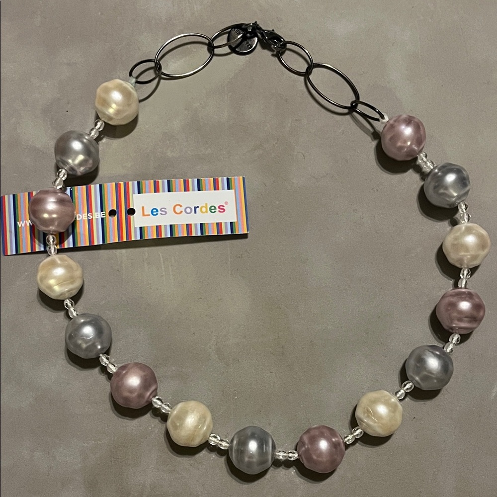Multi-colored bead handmade necklace from the Belgian jewelry brand Les Cordes.
